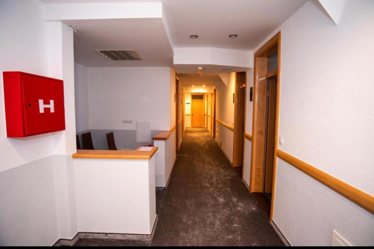 Apartmani I Sobe Centar Бугойно Экстерьер фото