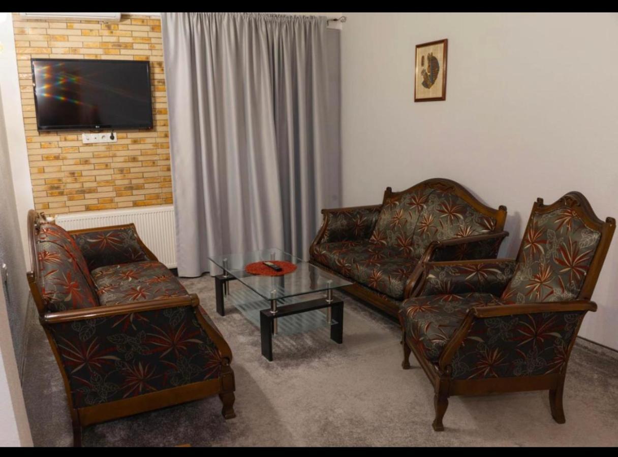 Apartmani I Sobe Centar Бугойно Экстерьер фото