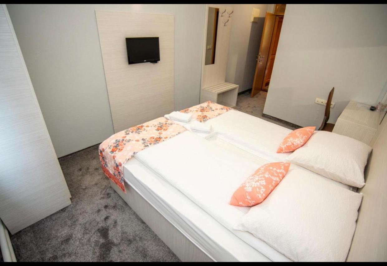 Apartmani I Sobe Centar Бугойно Экстерьер фото