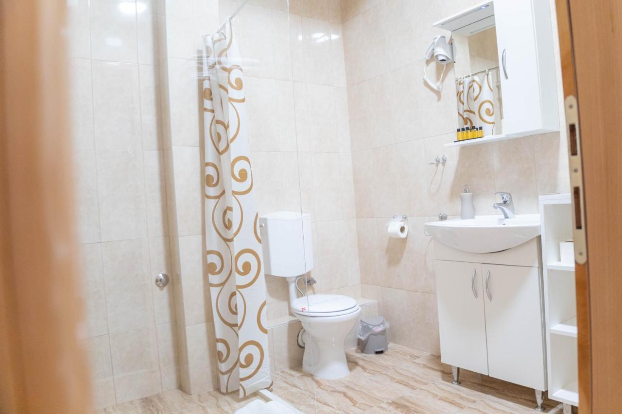 Apartmani I Sobe Centar Бугойно Экстерьер фото